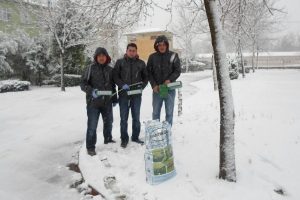 Bursa'da hayvanlar i&ccedil;in 24 saat kar n&ouml;beti!