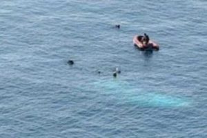 Akdeniz'de tekne battı, 200 g&ouml;&ccedil;men kayıp