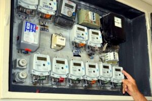 Elektrikte a&ccedil;ma-kapama şikayetleri katlandı