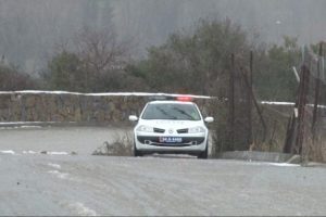 Aziz Yıldırım'ın sokağında bomba paniği