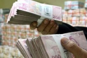 "Artık bankaya gitmenize gerek yok, paranızı veriyoruz"