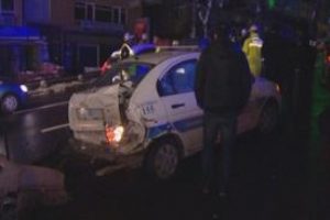 Başbakan'ın g&uuml;zergahında kaza