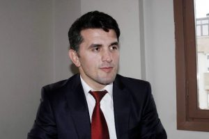 Sel&ccedil;uk &Ccedil;ebi siyaseti neden tercih etti ?