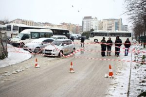 Bursa'da bedeli beğenmeyince terminal &ccedil;ıkışını kapattı