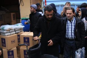 B&uuml;y&uuml;kşehir'in yardım eli T&uuml;rkmenlere uzandı