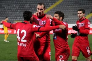 Eskişehirspor'u eleyip adını &ccedil;eyrek finale yazdırdı