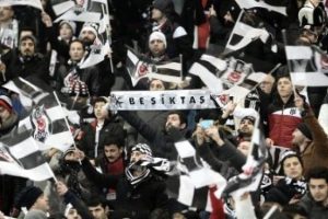 Beşiktaş'tan taraftarlarına ma&ccedil;a gelin &ccedil;ağrısı!