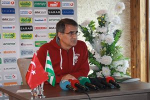 Şenol G&uuml;neş'ten Beşiktaş ma&ccedil;ı a&ccedil;ıklaması!