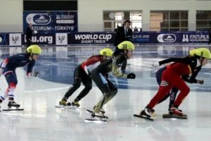En iyi buz sporcuları Erzurum'da