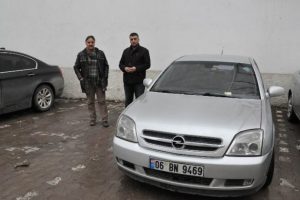 Polis memuru milletvekili adayı olabilmek i&ccedil;in aracını sattı