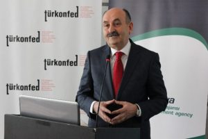 M&uuml;ezzinoğlu: "Her konuda iddialı olmak zorundayız"