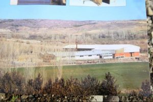 Hırsızların &ccedil;aldığı fabrikanın sahipleri şokta