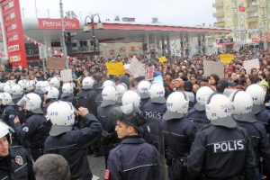 Mersin &Ouml;zgecan i&ccedil;in y&uuml;r&uuml;d&uuml;