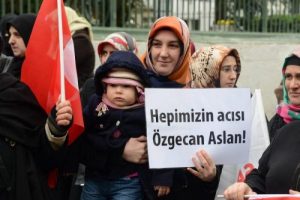 Saadet Partili kadınlar: İdam cezası yeniden uygulamaya konulsun