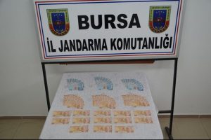 Bursa'da sahte para ile yakalandılar...