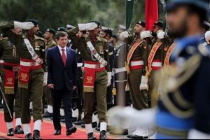 Başbakan Pakistan'da resmi t&ouml;renle karşılandı
