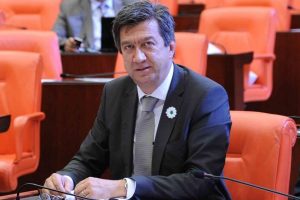 Kredi ve Yurtlar Kurumundan kimlerin cebini doluyor?