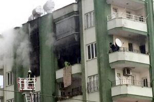 A&ccedil;ık unutulan elektrikli soba evi yaktı