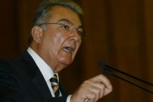 "Din şebekelerinin parti i&ccedil;indeki oyunlarını sonlandıracağız"