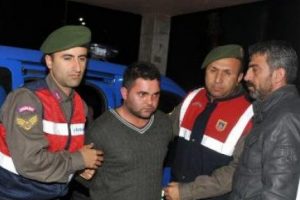 '&Ouml;zgecan'ın bileklerini keserken canlıydı'