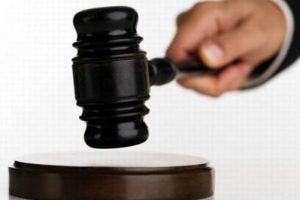 Biri ablası 4 kişiyi &ouml;ld&uuml;ren katile indirim yok