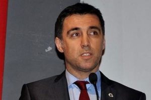 Fuat Avni'den Hakan Ş&uuml;k&uuml;r bombası