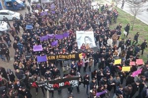 &Ouml;zgecan i&ccedil;in b&uuml;y&uuml;k y&uuml;r&uuml;y&uuml;ş!