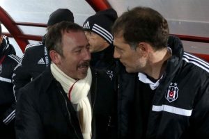 "Sergen Yal&ccedil;ın Beşiktaş i&ccedil;in acele etmesin"
