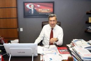 CHP'li &Ouml;ğ&uuml;t Kadık&ouml;y'e camii projesini sordu