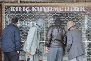 Kuyumcu sırra kadem bastı, vatandaş soluğu karakolda aldı