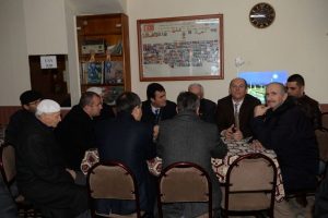 D&uuml;ndar'dan kar altında mahalle ziyaretleri