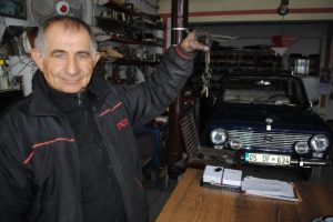 Cem Yılmaz'a bile satmamıştı bakın kime verdi