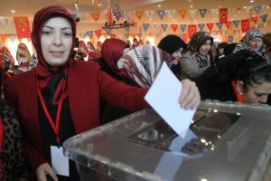 Bursa'da iktidar ve muhalefet &Ouml;zgecan y&uuml;r&uuml;yecek