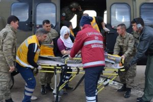 Hamile kadının imdadına Mehmet&ccedil;ik yetişti
