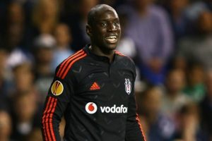 Demba Ba Liverpool ma&ccedil;ında oynayacak mı?