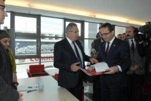 Deniz Baykal, milletvekilliği aday adaylığı başvurusunu yaptı
