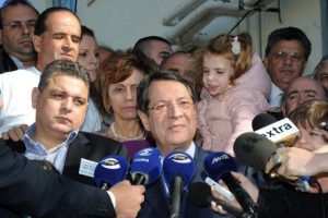 Anastasiadis'ten "Barbaros &ccedil;ekilsin" şartı
