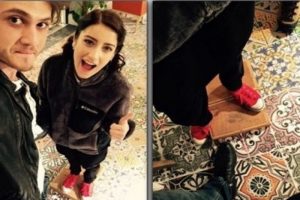 Hazal Kaya'dan takozlu fotoğraf...