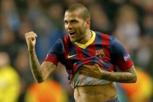 Alves'in menajerinden transfer a&ccedil;ıklaması!
