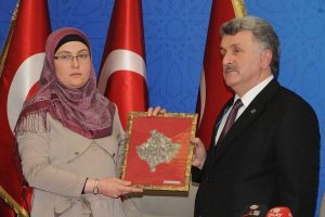 Kosovalı vekil Bursa'ya Murat Sevin&ccedil;'e destek i&ccedil;in geldi