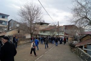 Sanık keşif alanına silahla gelince...