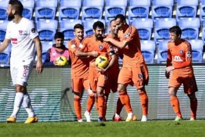 Başakşehir'i Mahmut Tekdemir sırtladı!
