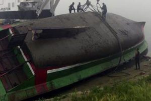 Bangladeş'te feribot faciası: 69 &ouml;l&uuml;