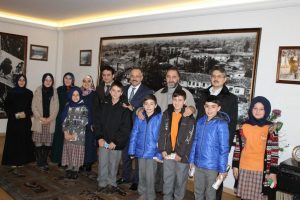 C&uuml;neyt Yıldız: 'Maskeleri yırtacak bir nesil yetişiyor'