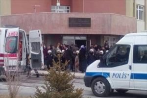 Gerginlik Niğde &Uuml;niversitesi'ne sı&ccedil;radı !