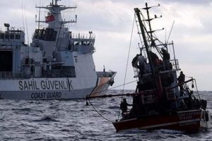 Ege Denizi'nde 200 g&ouml;&ccedil;men kurtarıldı