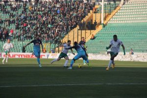 Bursaspor taraftarları Rize ma&ccedil;ını pas ge&ccedil;ti!