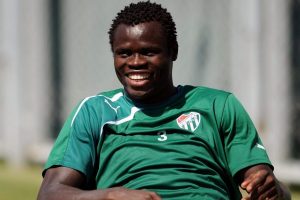 Bursaspor'da Taiwo'nun cezası belli oldu!
