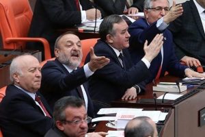 MHP'li Oktay Vural: Pervin Buldan'a dava a&ccedil;acağım