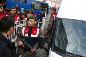 K&uuml;rşat Yılmaz adliyeye &ccedil;ıkarıldı